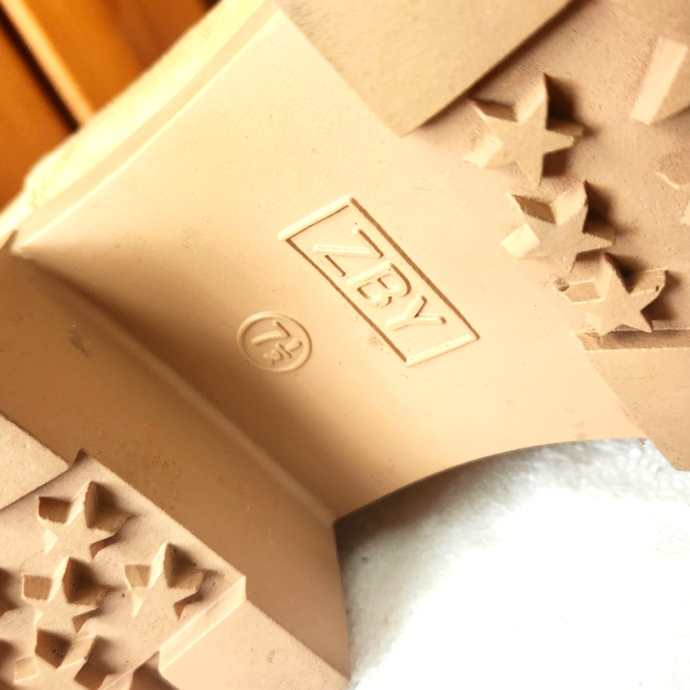 ZBY Tan Women's Chelsea Platform Boots With A Lug Sole- Ankle Boots Size 7.5 - Picture 7 of 10